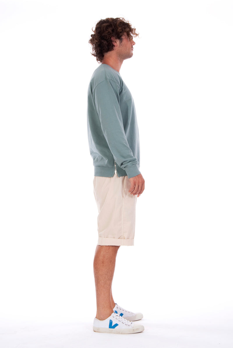 Salinas - Sweatshirt - Colour Green and Raven shorts - Colour Sand - 3