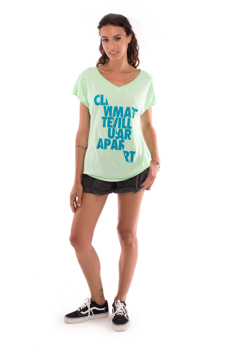 Climate will tear us apart - V Neck - Loose Fit - Top - Colour Mint and sunset mini shorts - Colour Anthracite -1