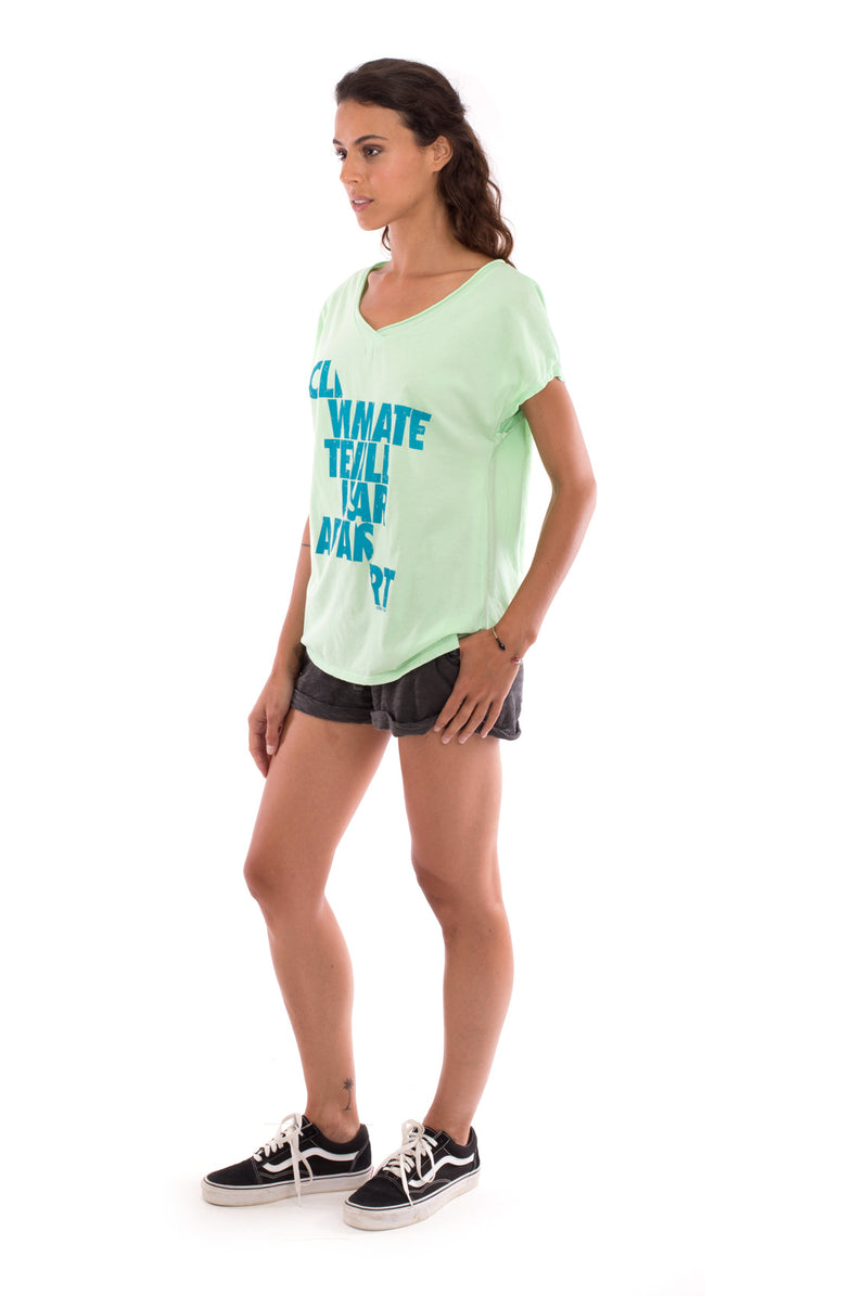 Climate will tear us apart - V Neck - Loose Fit - Top - Colour Mint and sunset mini shorts - Colour Anthracite -3