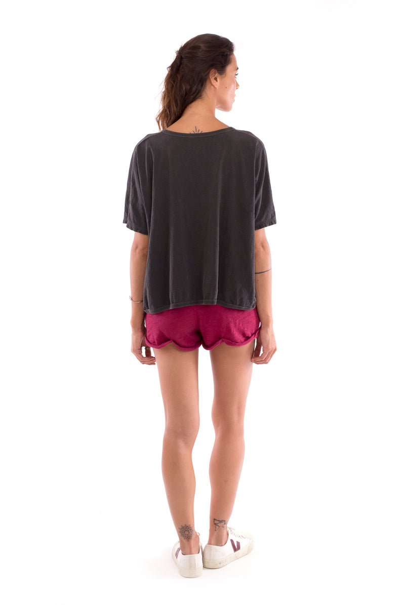 Love Earth - Round Neck - Loose Fit - Top - Colour Anthracite and sunset mini shorts - Colour Garnet - 4