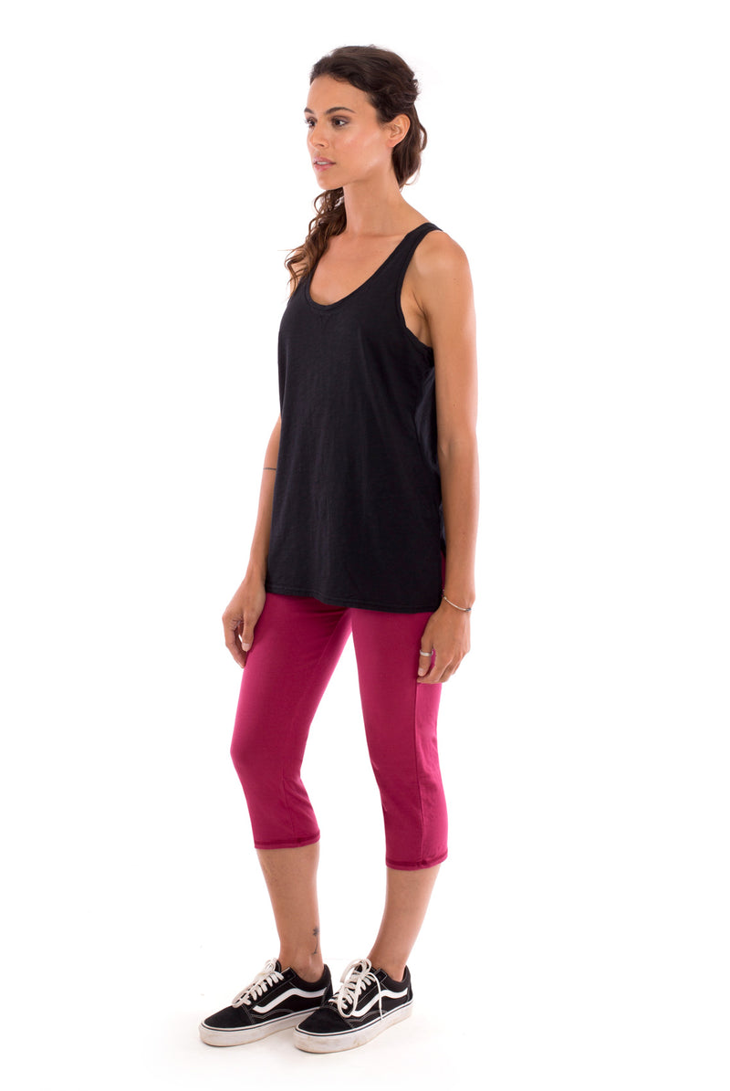 Pirata Short Leggings - Colour Garnet and Haiti - Top - Colour Black - RV by Elisa F