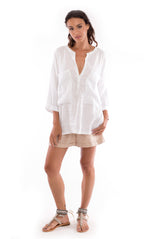 Ebba - Linen Shirt - Colour white and Creta shorts Colour sand-1